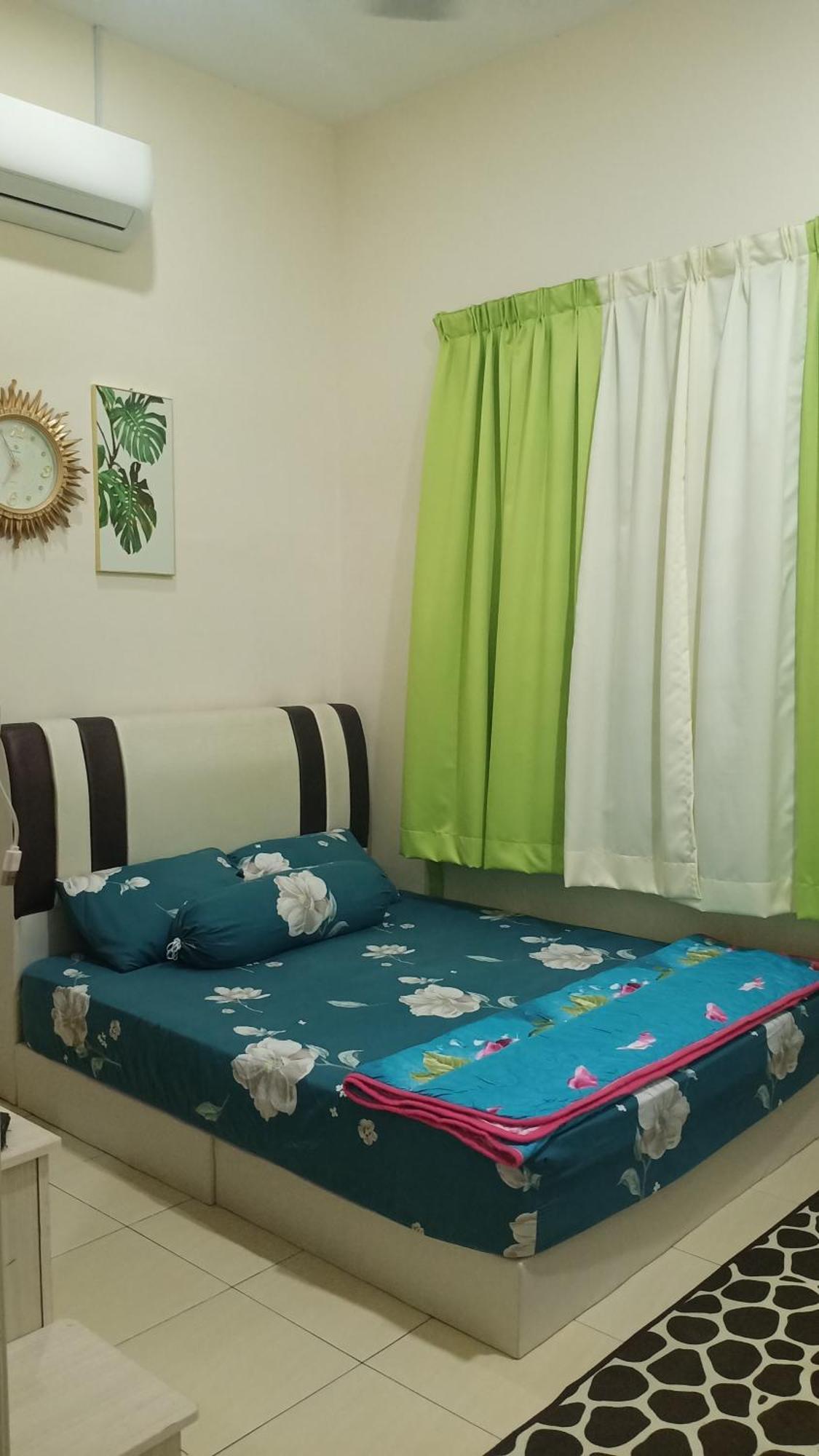 Illa Bella Homestay Jasin Buitenkant foto